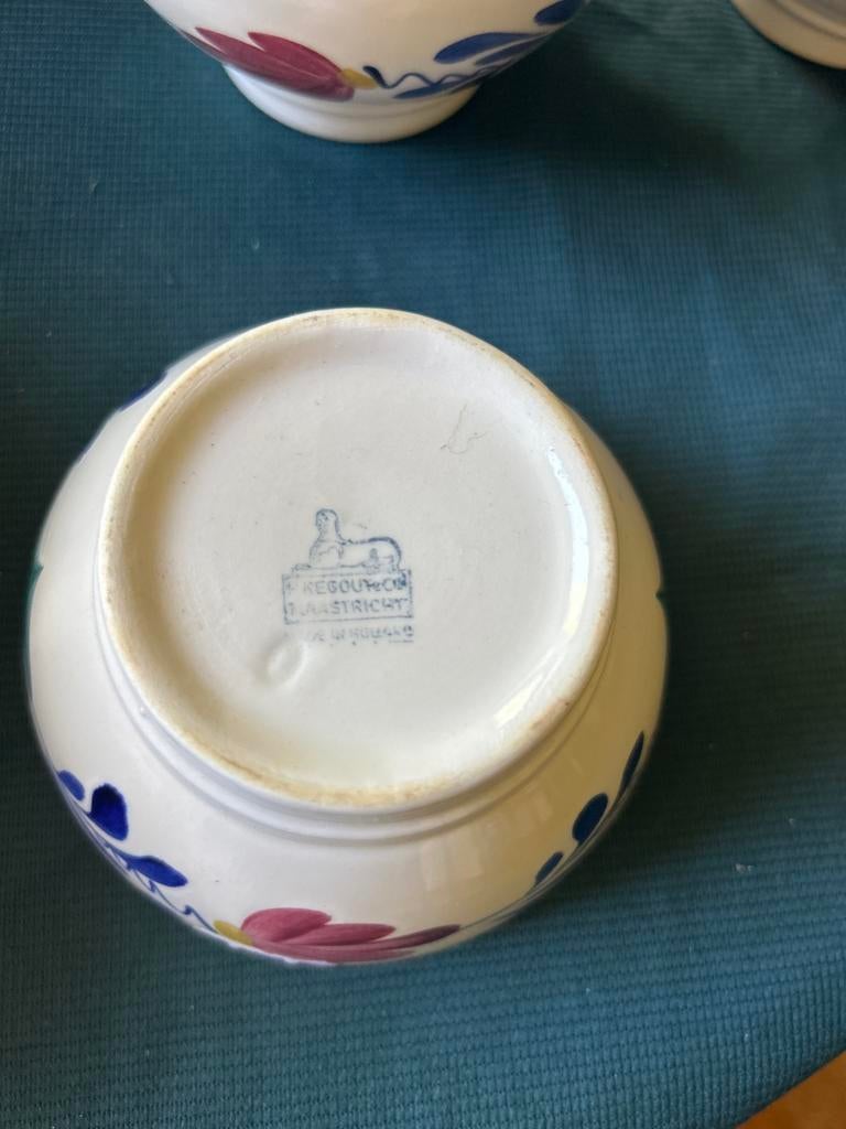 Set van 3 Maastrichtse Regout Kommetjes - Bloemmotief, Ophalen of Verzenden
