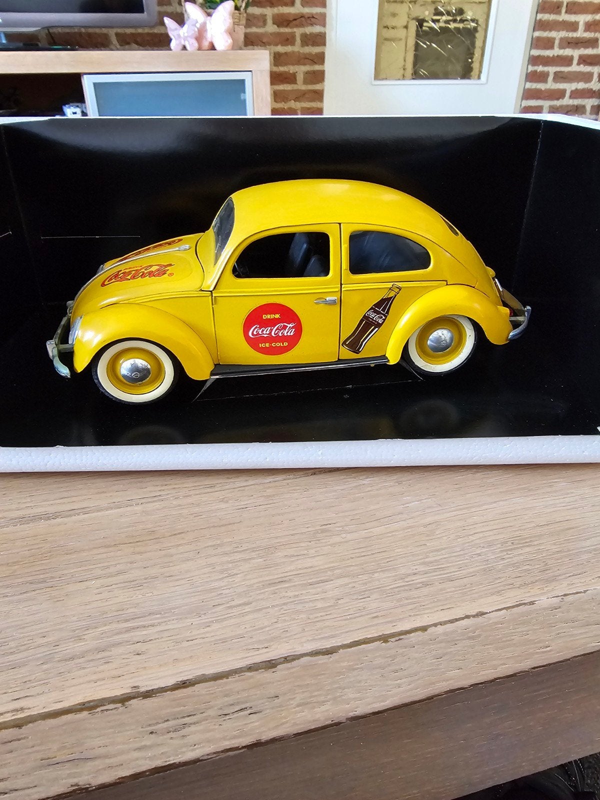 TE KOOP MOOIE SOLIDO VOLKSWAGEN KAFER COCA COLA SCHAAL1:17, Ophalen of Verzenden, Zo goed als nieuw, Auto, Solido