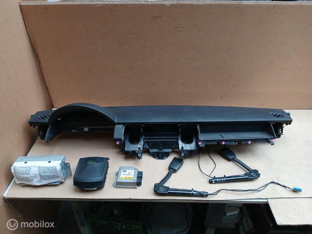 Dashboard Land Rover Discovery 3 III Range Sport Airbags LHD, Land Rover, Ophalen of Verzenden, Gebruikt, Land Rover