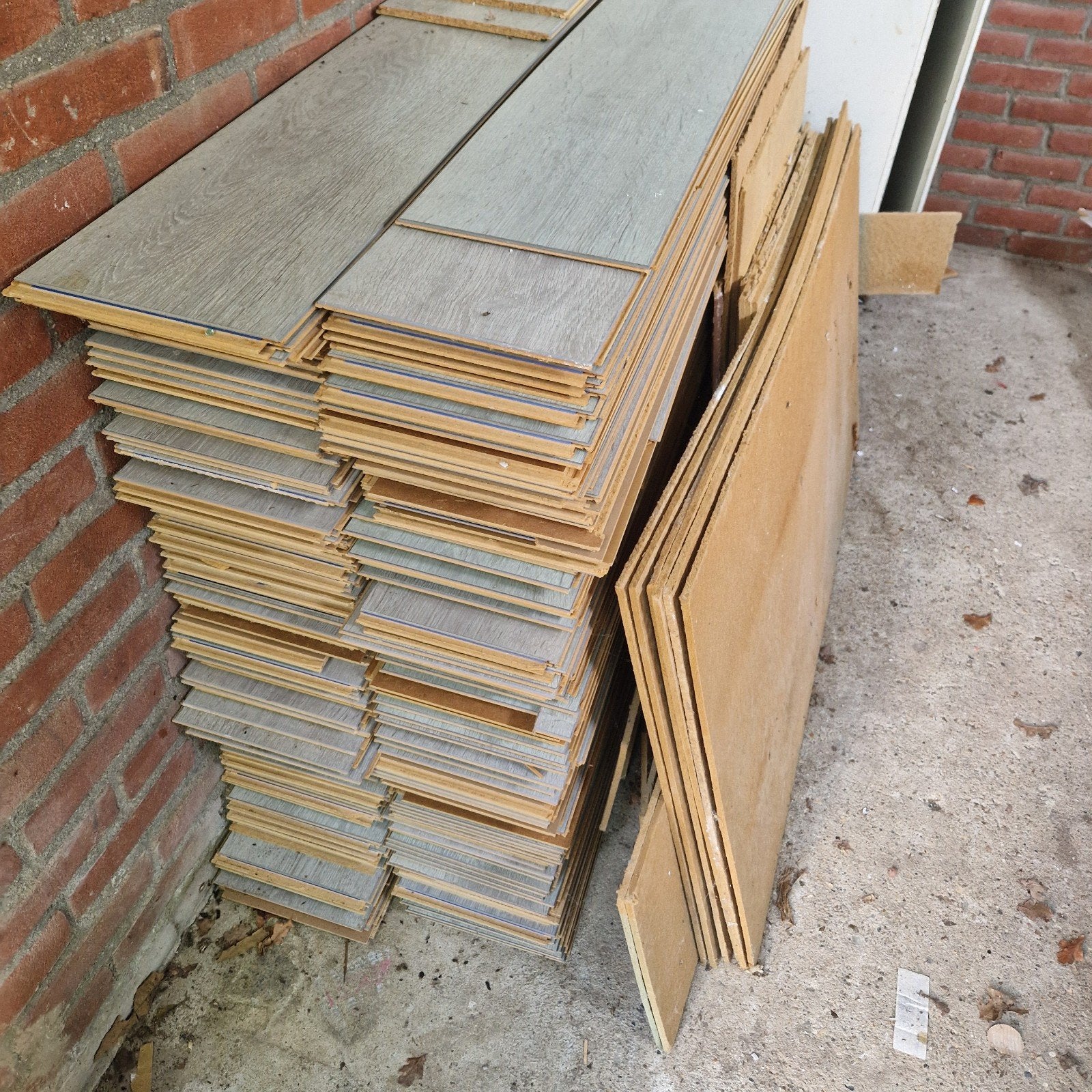 Laminaat met ondervloer en plinten, Ophalen, Gebruikt, 10 m² of meer, 10 tot 30 cm
