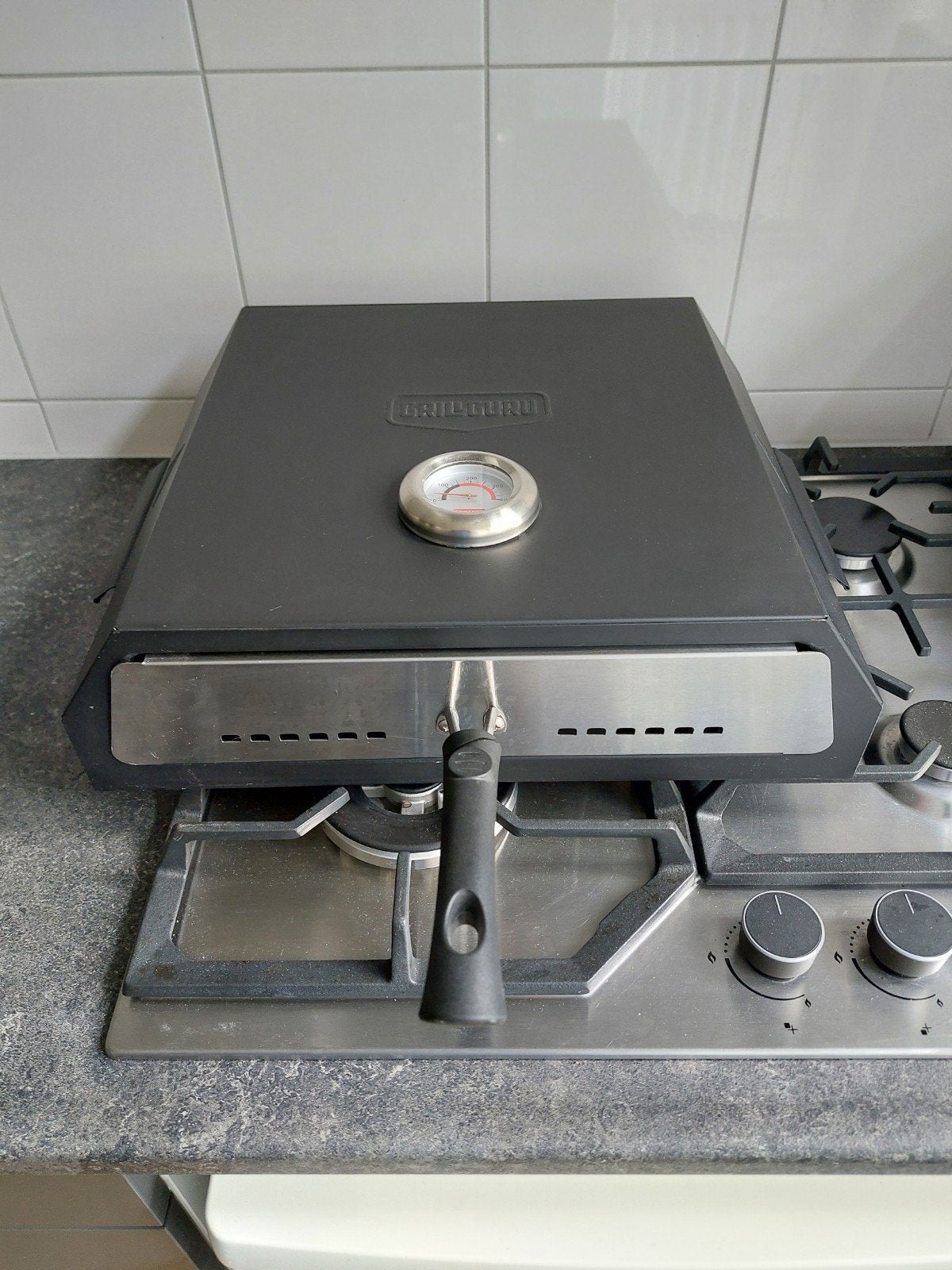 Grill Guru Pizza Oven - Perfect voor knapperige pizza's, Tuin en Terras, Pizzaovens, Ophalen of Verzenden, Nieuw