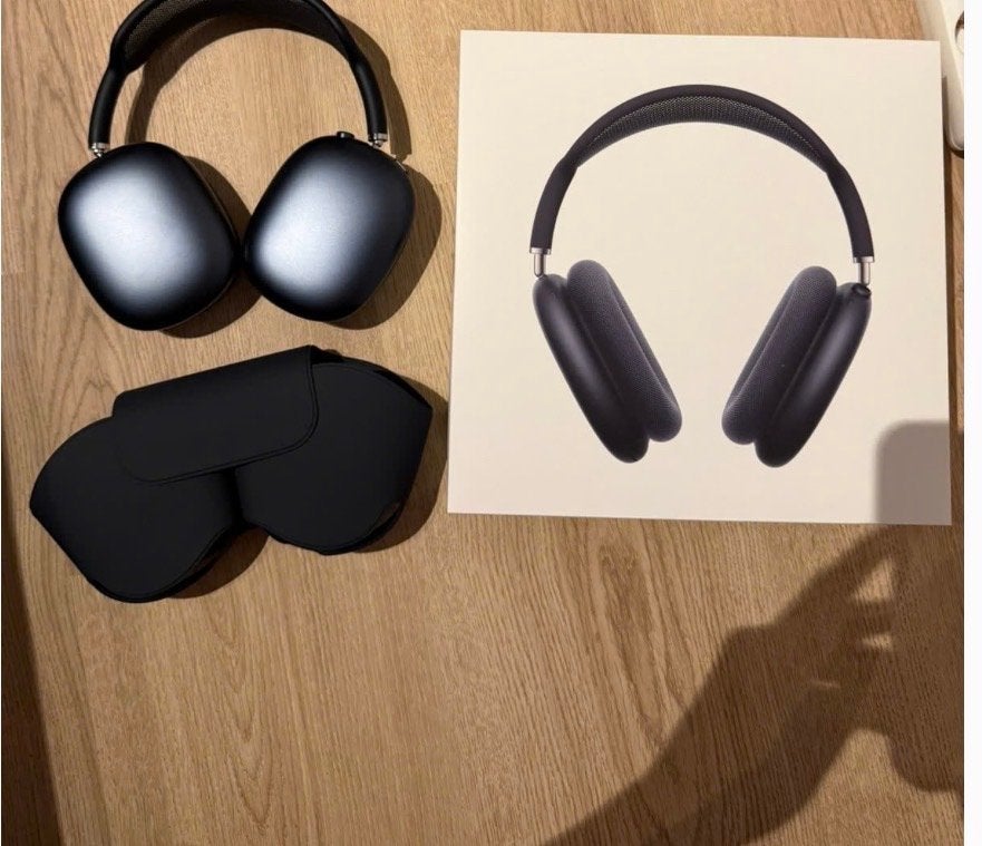 Apple AirPods Max