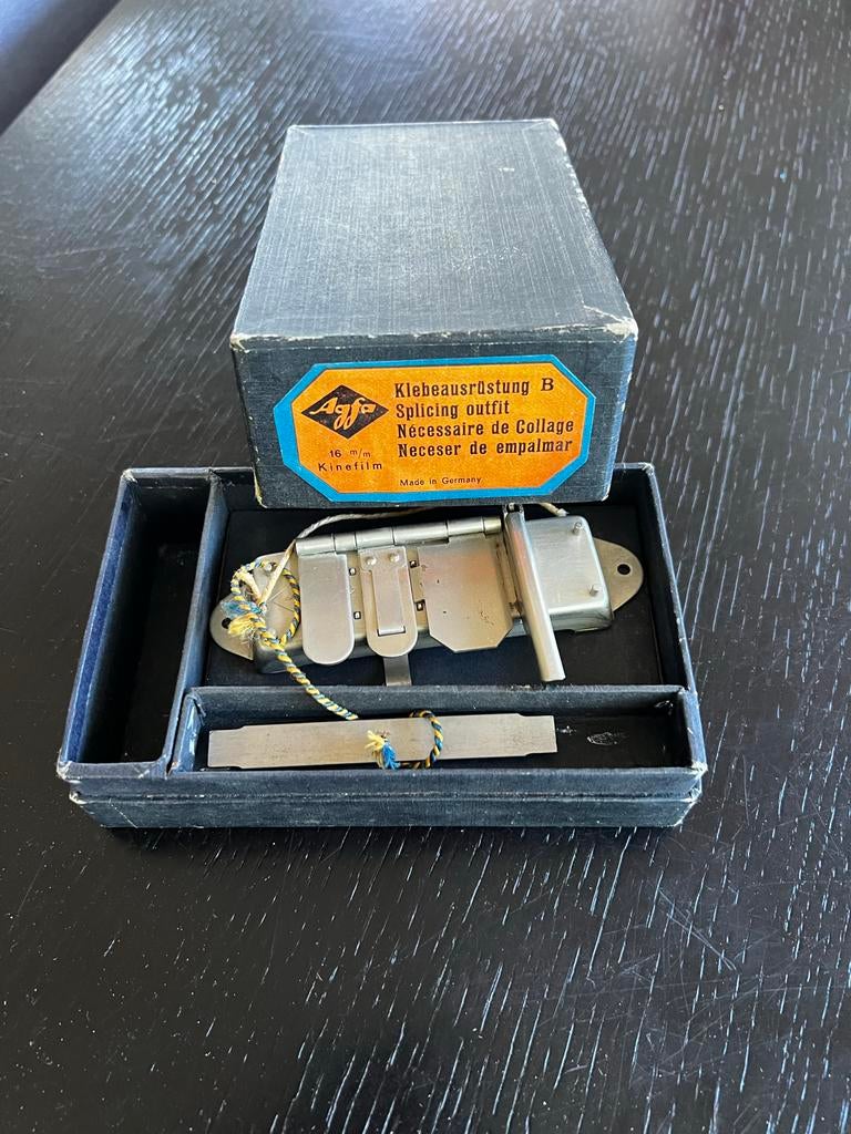 Agfa plakpers voor 16 mm film, Audio, Tv en Foto, Filmrollen, Ophalen of Verzenden, Accessoire