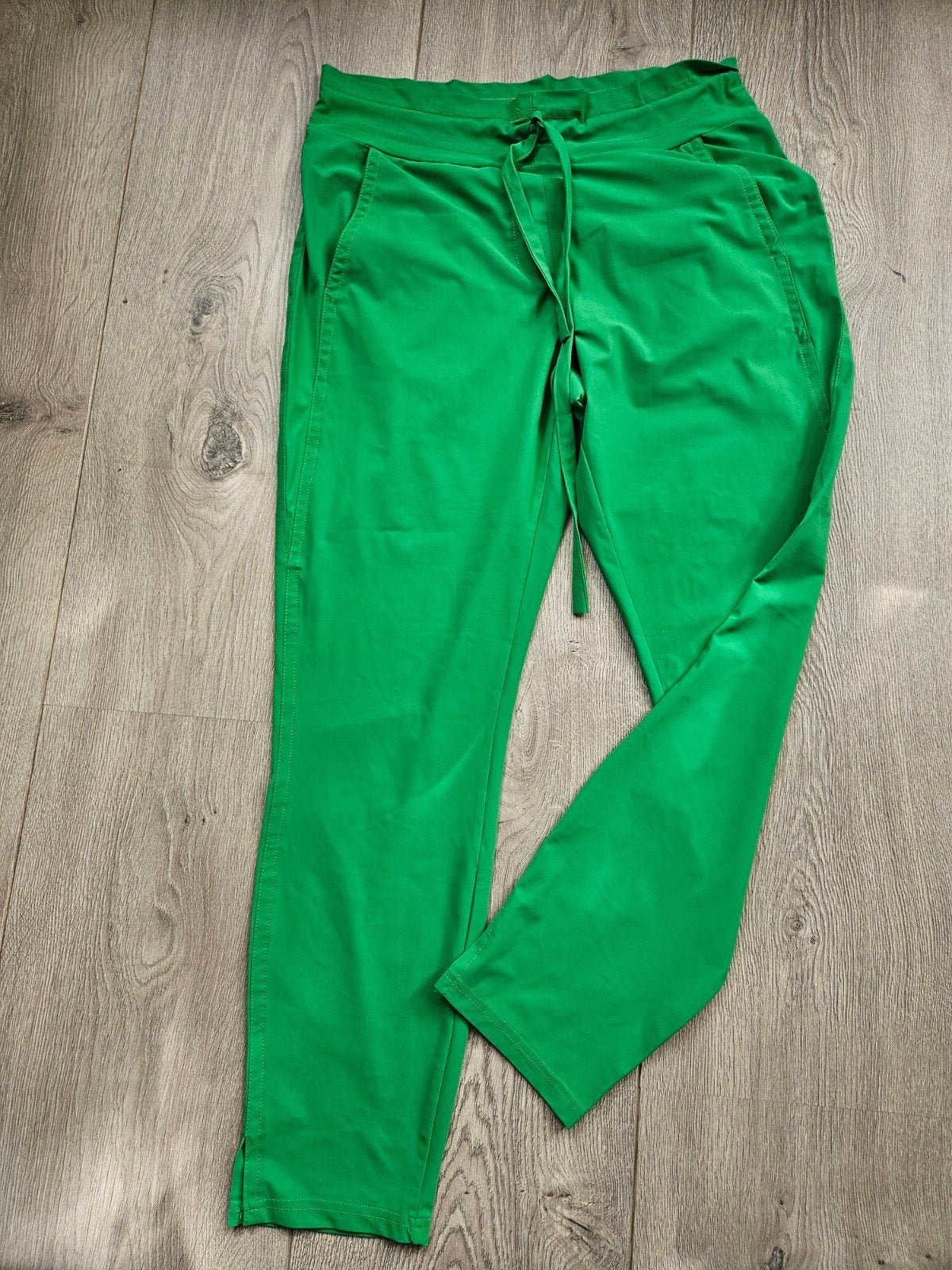 Studio Anneloes Startup broek mt S, Kleding | Dames, Broeken en Pantalons, Zo goed als nieuw, Groen, Lang, Ophalen of Verzenden