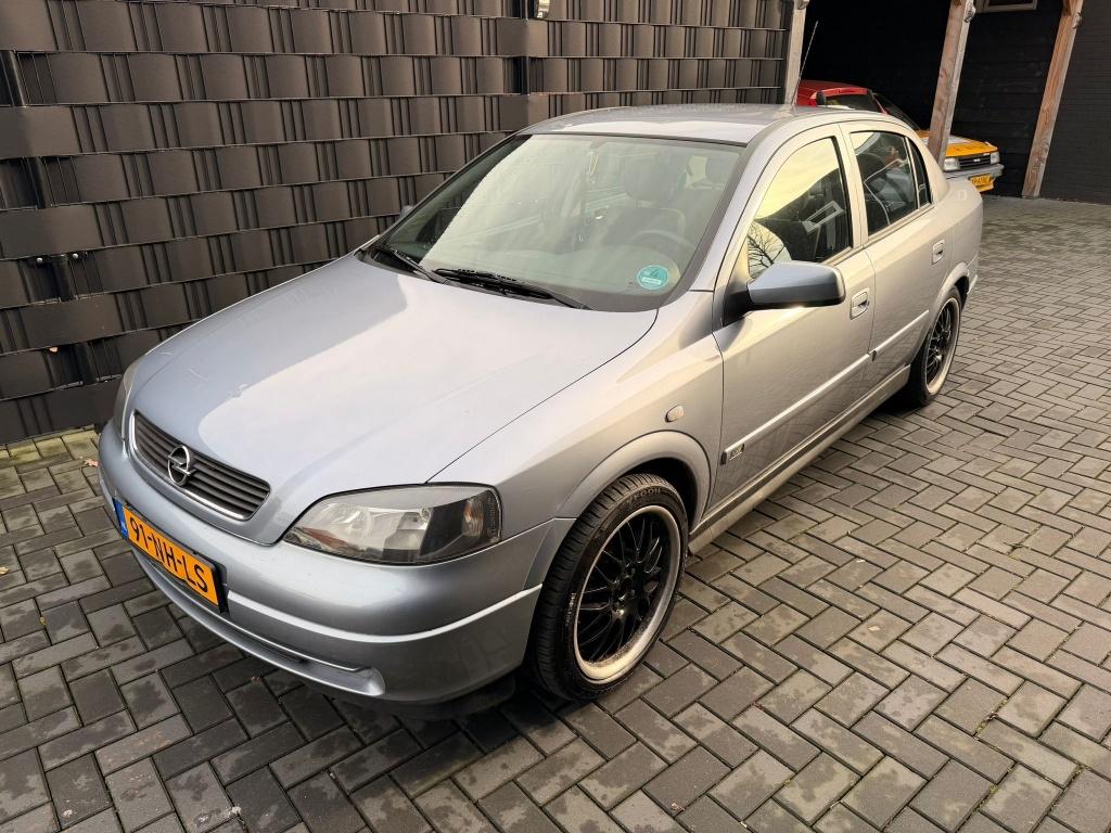 Opel Astra 1.6 Njoy| 2003| SEDAN| 17"| AIRCO| CRUISE| NAP| B, Auto's, Stof, Gebruikt, 4 cilinders, 1095 kg