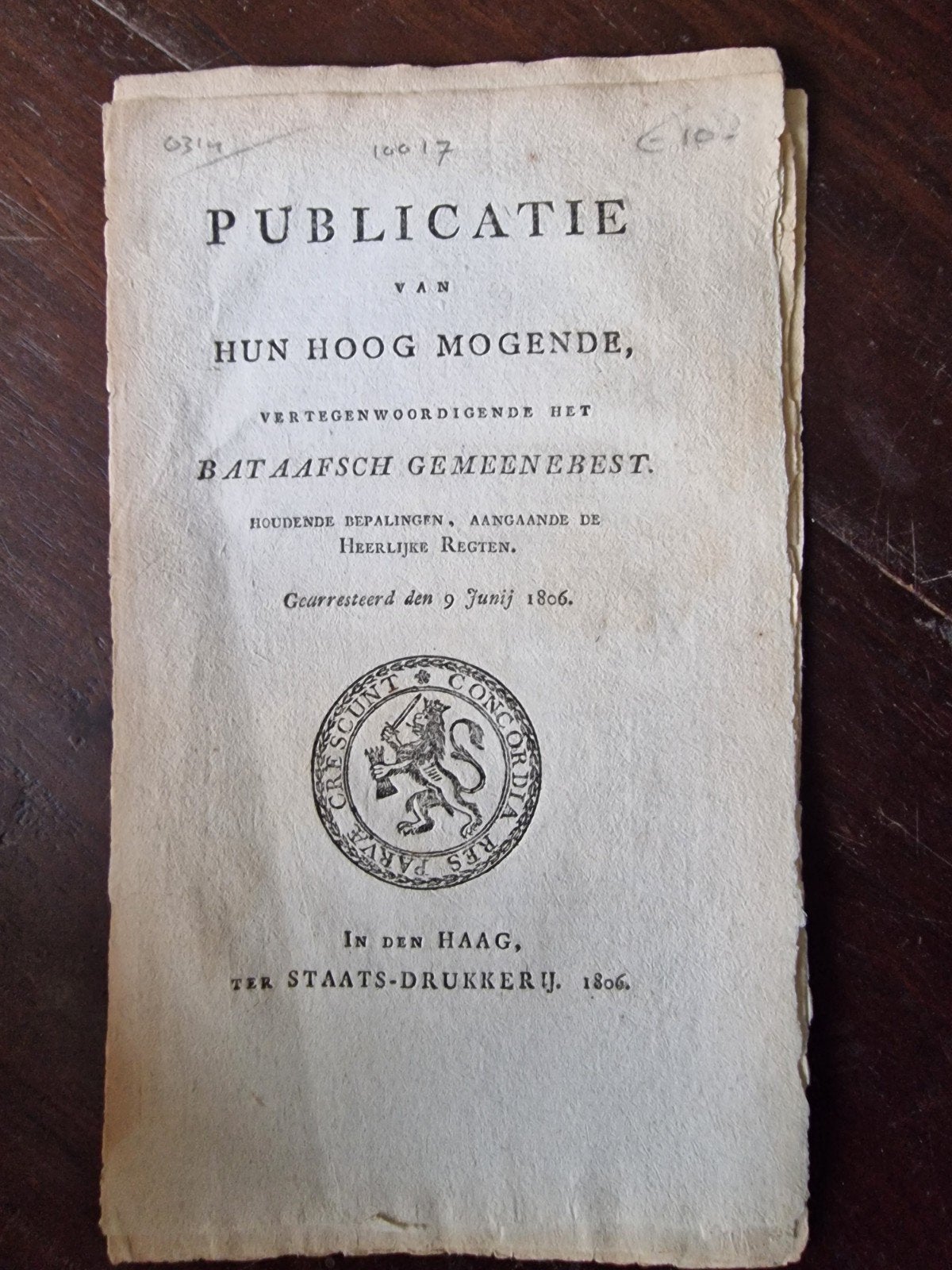 Publicatie Bataafsch Gemeenebest Heerlijke Regten 1806, Boeken, Ophalen of Verzenden, Gelezen, Onbekend