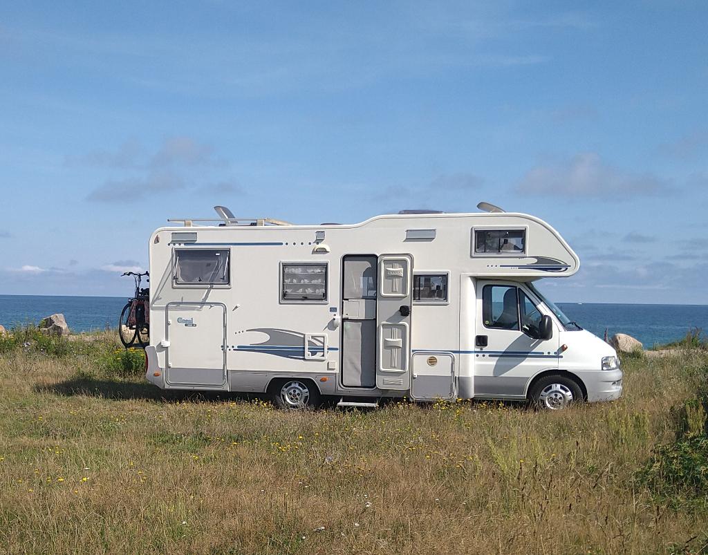 Mooie Adria alkoofcamper, Caravans en Kamperen, Campers, Alkoof, Fietsendrager, Fiat, 6 tot 7 meter