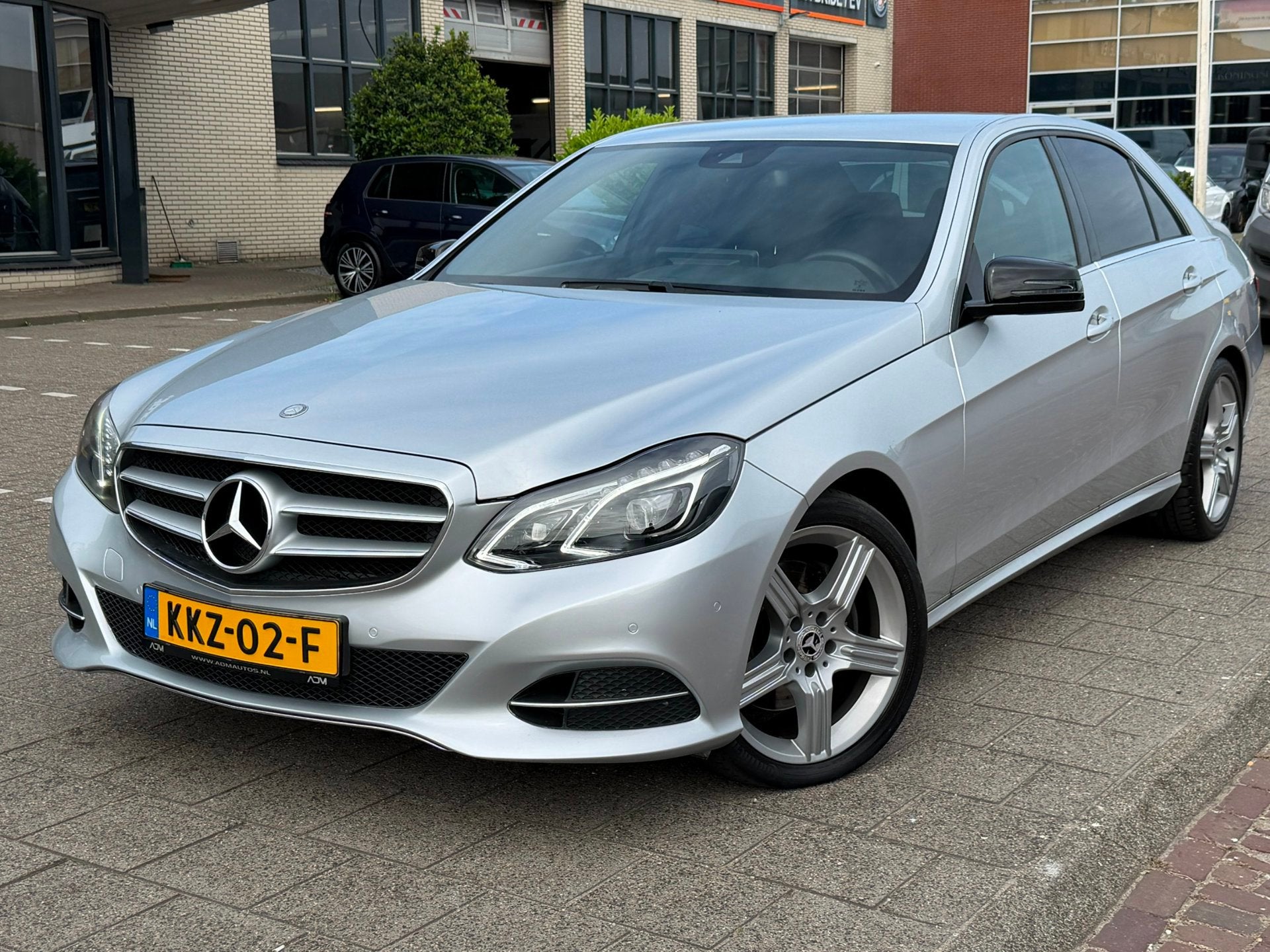 Mercedes-Benz E-klasse CGI BlueEfficiency Avantgarde, Auto's, Automaat, Achterwielaandrijving, Gebruikt, 4 cilinders