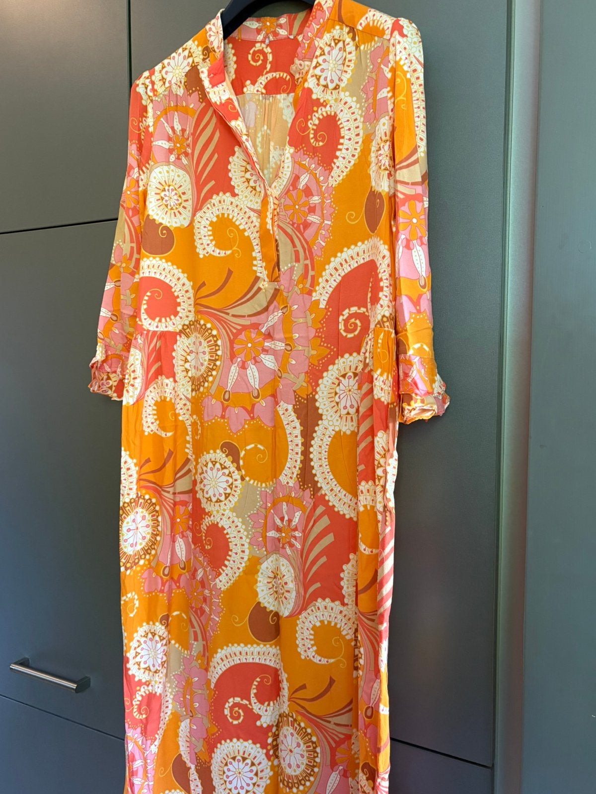 Prachtige Maxijurk 42, Kleding | Dames, Jurken, Maat 42/44 (L), Zo goed als nieuw, Onder de knie, Meerkleurig