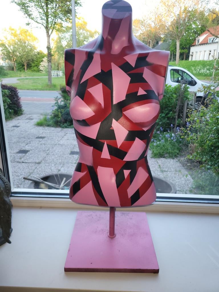 Art deco mannequin, Ophalen