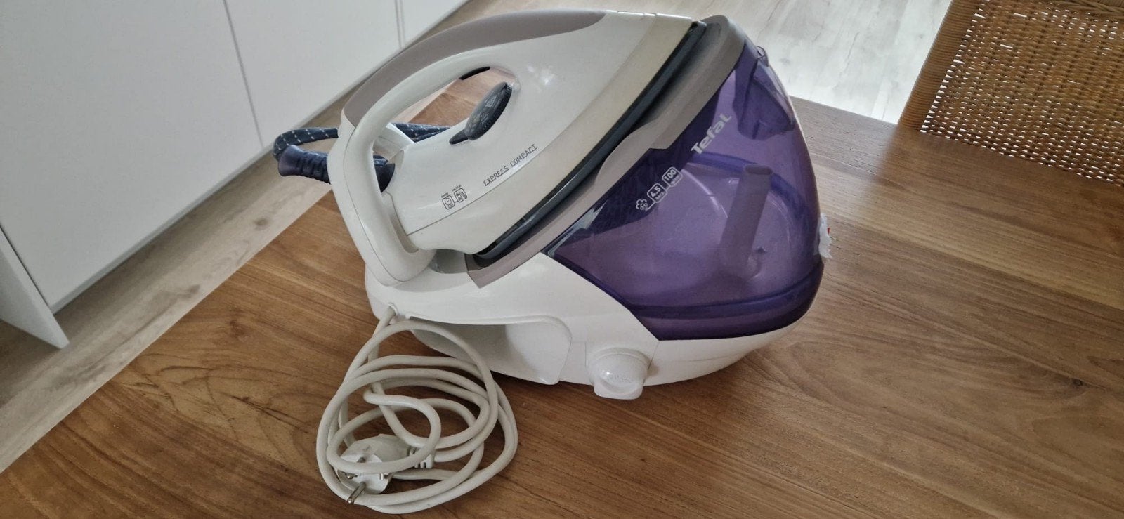 Tefal Express Compact Stoomstrijkijzer met Station, Ophalen of Verzenden