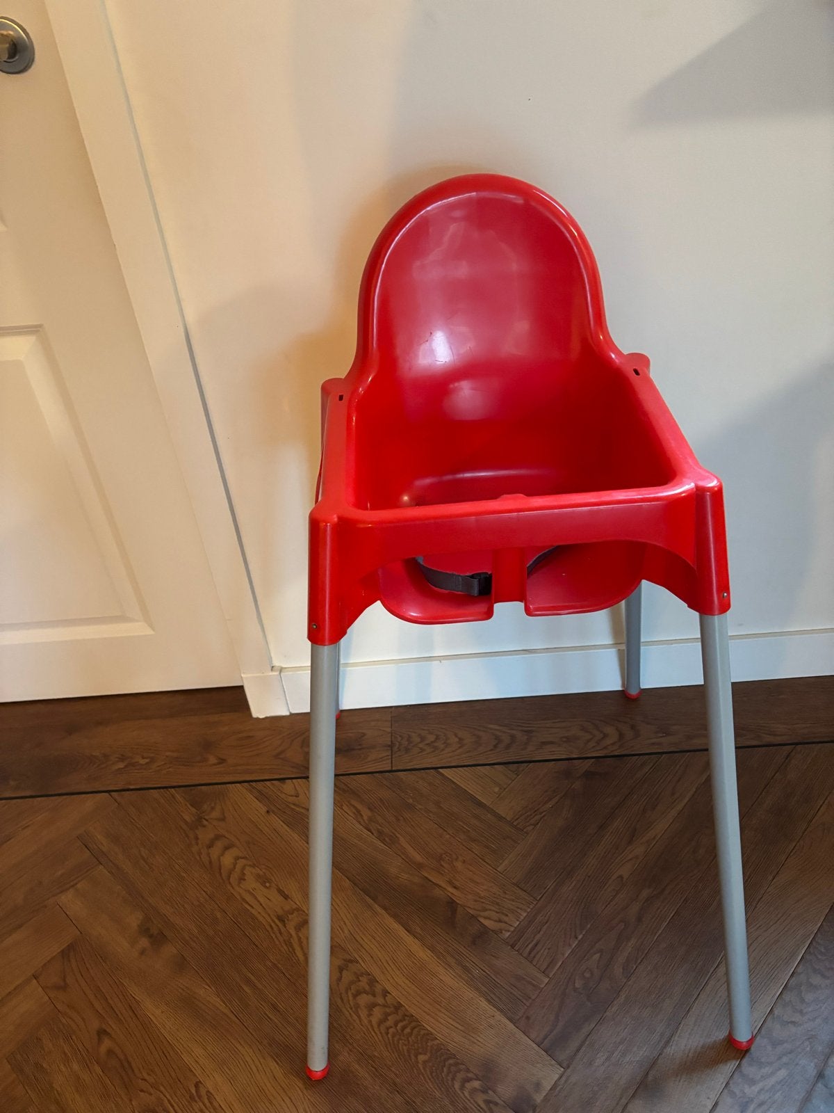 Rode IKEA kinderstoel, Ophalen of Verzenden, Gebruikt, Overige typen, Gordel(s)