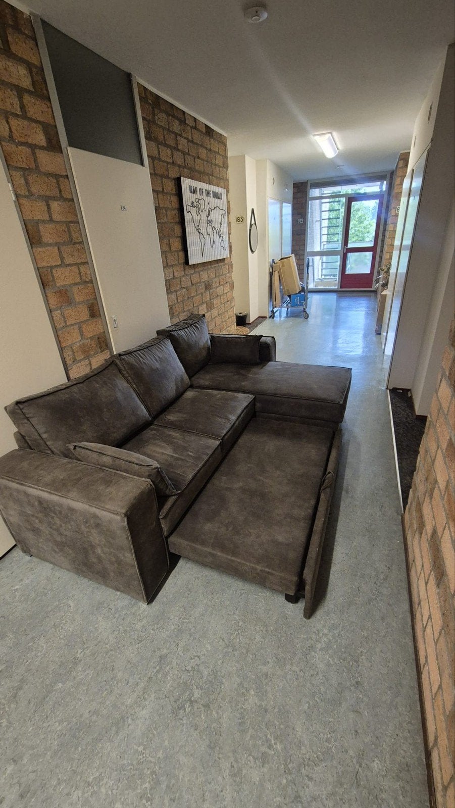 Comfortabele hoekbank met uitschuifbaar gedeelte, Huis en Inrichting, Ophalen, Stof