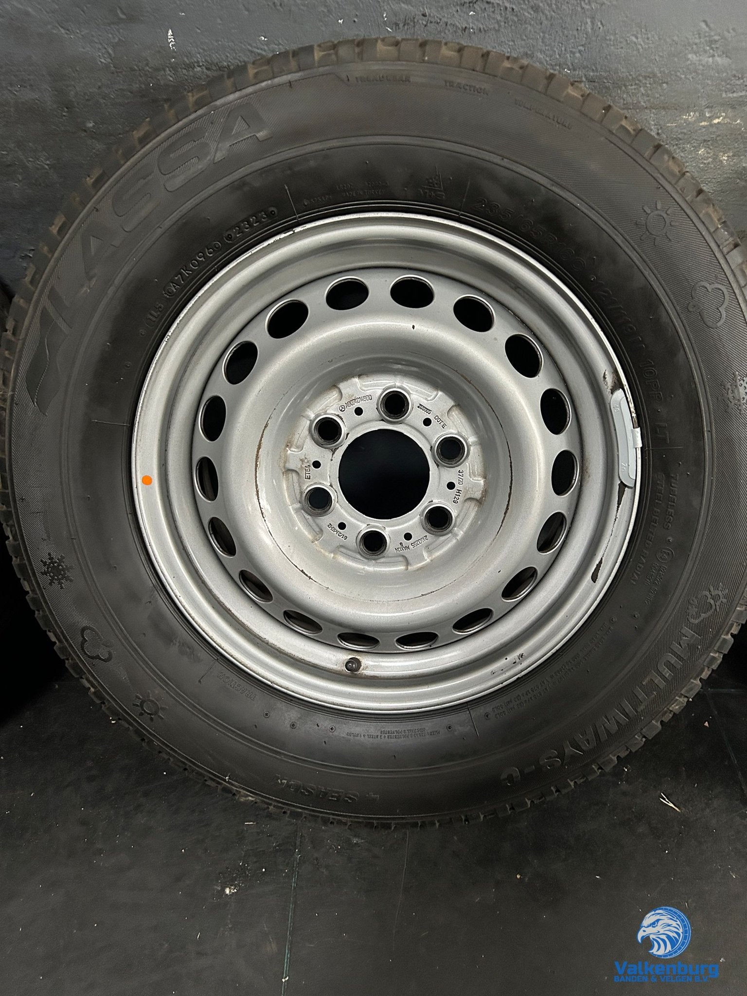 8-9mm! Originele Mercedes Sprinter B907 B910 16 inch stalen, -, Banden en Velgen, Ophalen of Verzenden, 235 mm