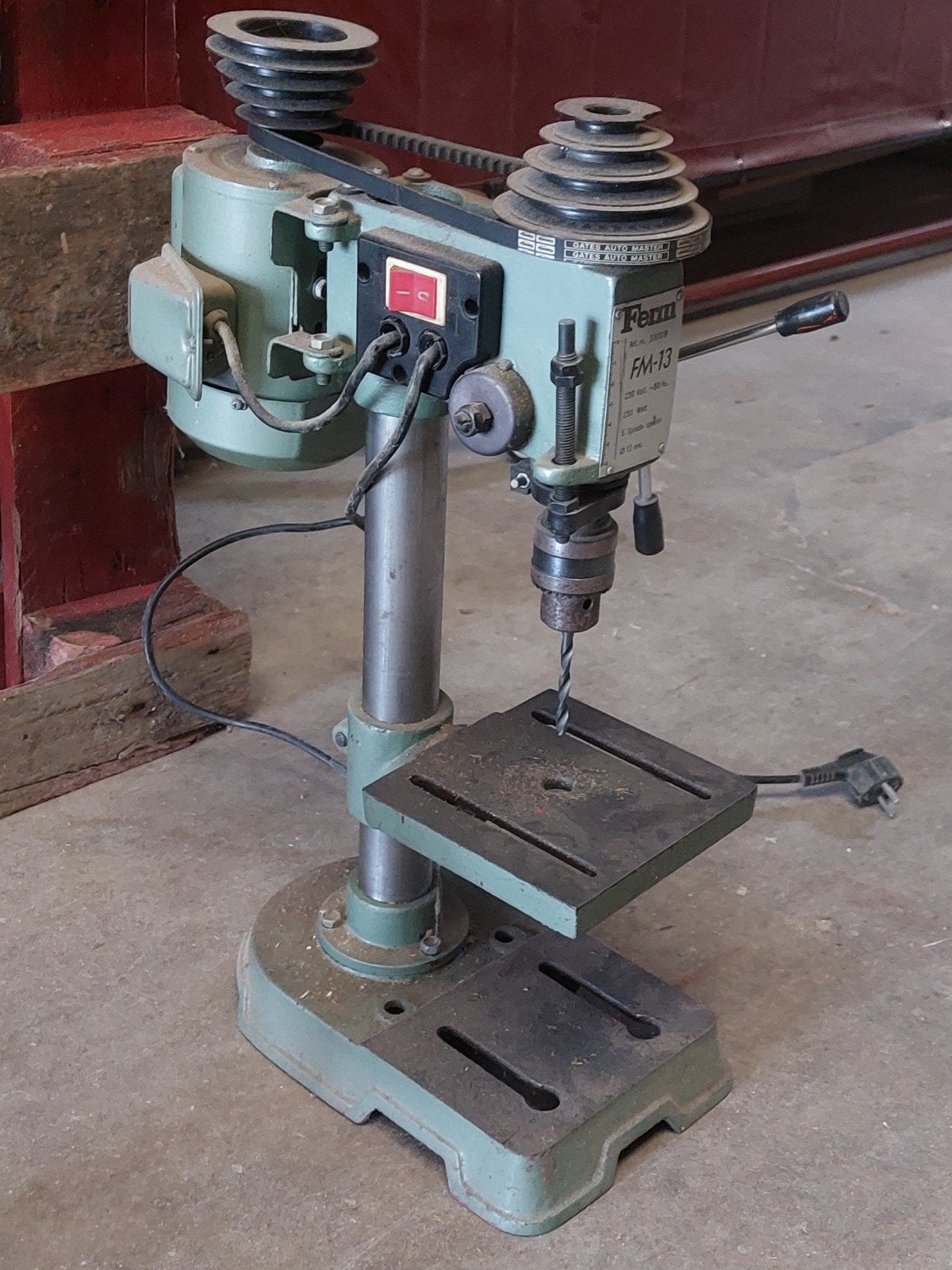 colomboor ferm 250w, Doe-het-zelf en Verbouw, Ophalen, Gebruikt, Minder dan 400 watt, Kolomboormachine