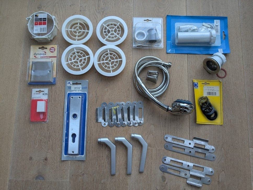 Diverse hang en sluitwerk, deurbeslag, handgrepen, sanitair, Ophalen of Verzenden, Zo goed als nieuw, Overige typen