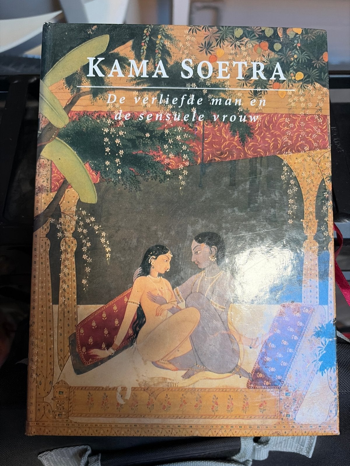 Kama Soetra: De verliefde man en de sensuele vrouw, Ophalen, Gelezen, Wereld overig
