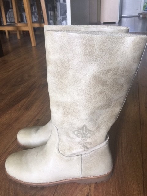 Old Florence stoere leren laarzen kleur beige wit maat 39, Kleding | Dames, Schoenen, Nieuw, Hoge laarzen, Beige, Ophalen of Verzenden