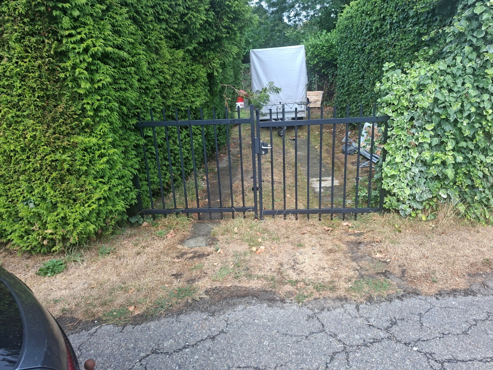 Zwart ijzeren tuinhek met poort opening 2 x 150 cm, Met poort, Gebruikt, Ophalen of Verzenden, Tuinhek
