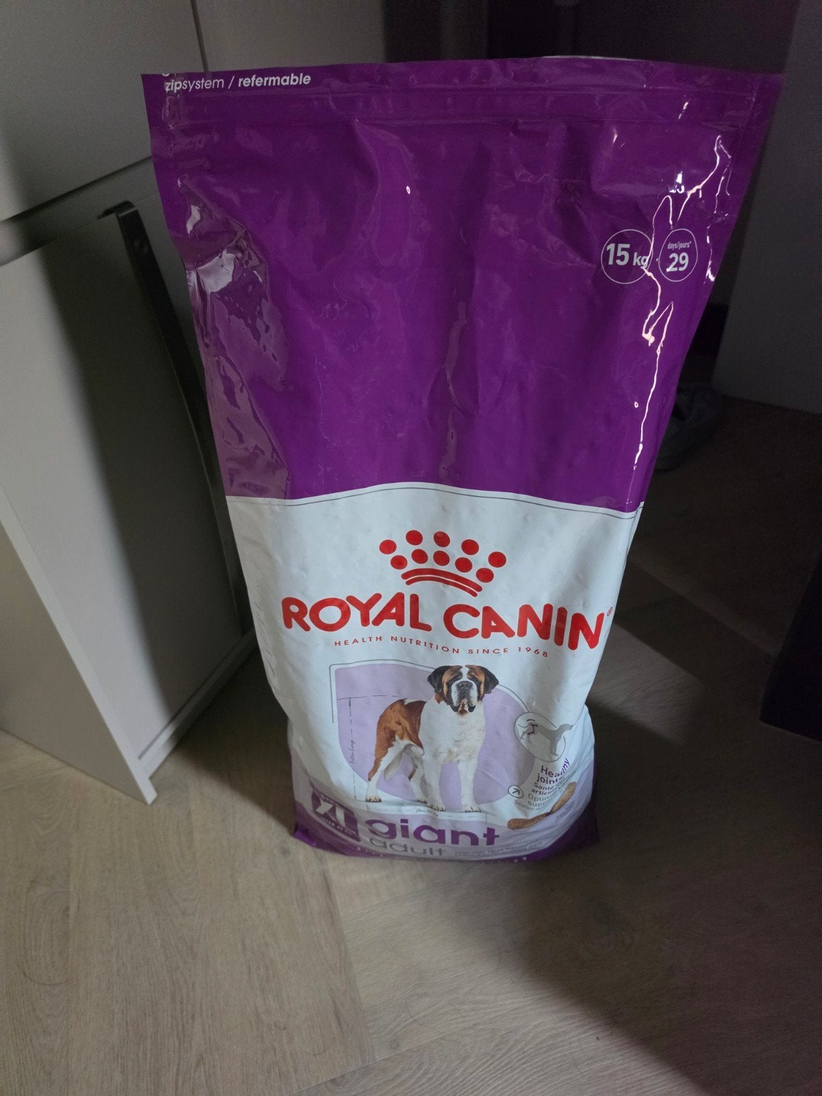 Royal Canin Maxi giant, Ophalen, Hond