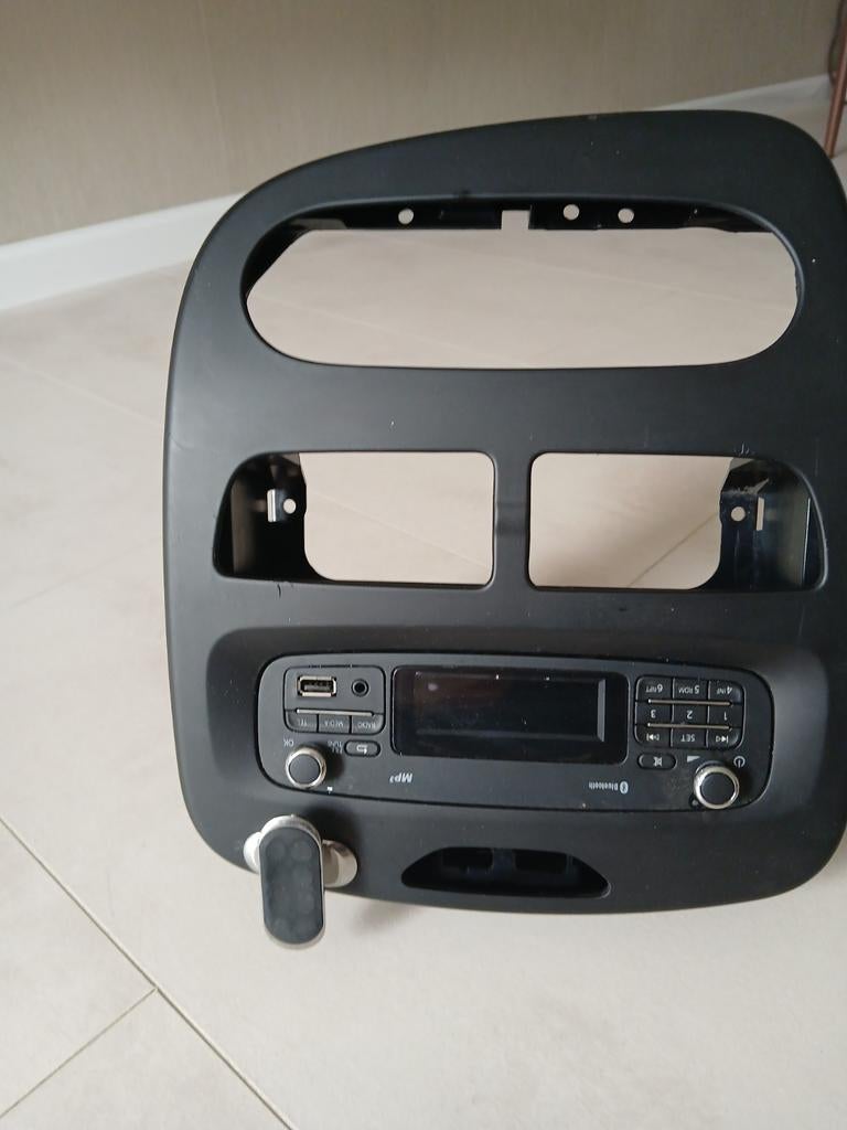 Renault Clio 4 radio met dashboardframe, Ophalen of Verzenden, Gebruikt