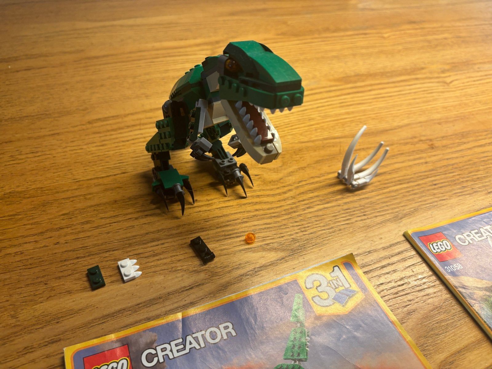 LEGO Creator 3-in-1 Dinosaurus (31058), Ophalen of Verzenden, Gebruikt