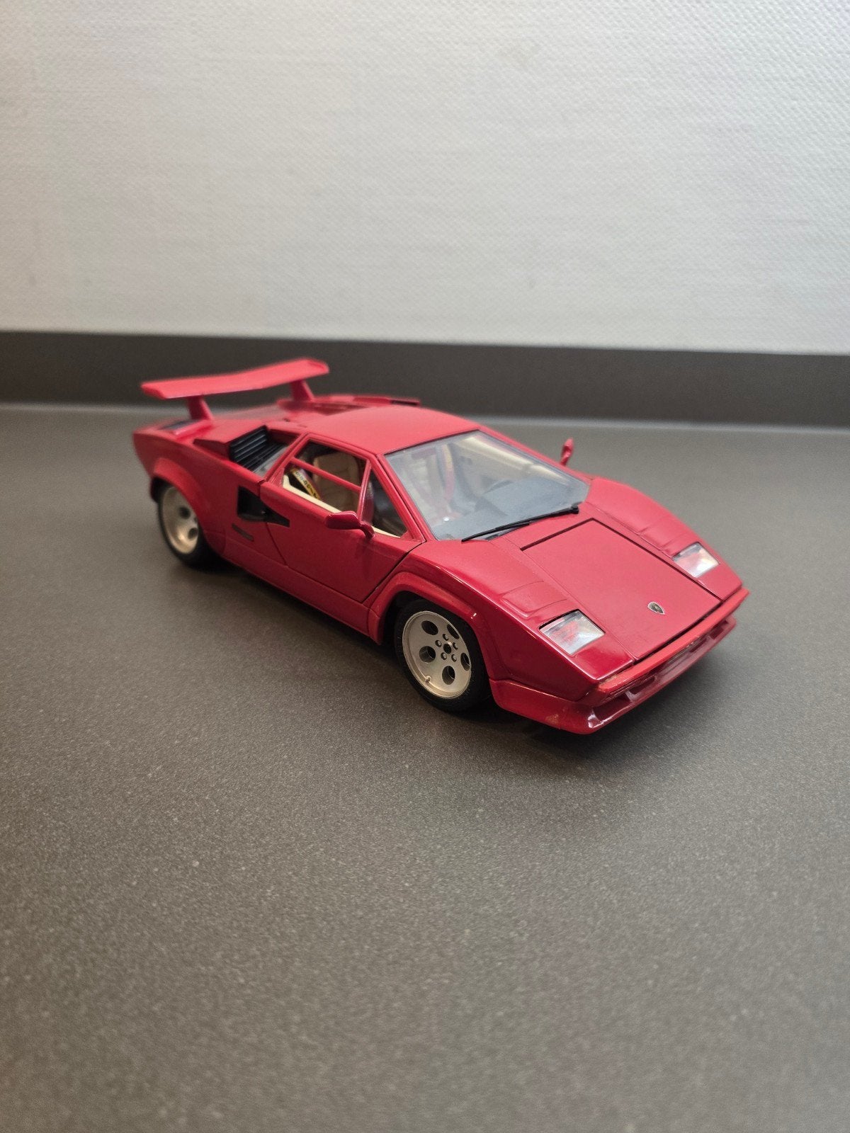 Bburago Lamborghini Countach 5000 1:18 - Made in Italy, Ophalen of Verzenden