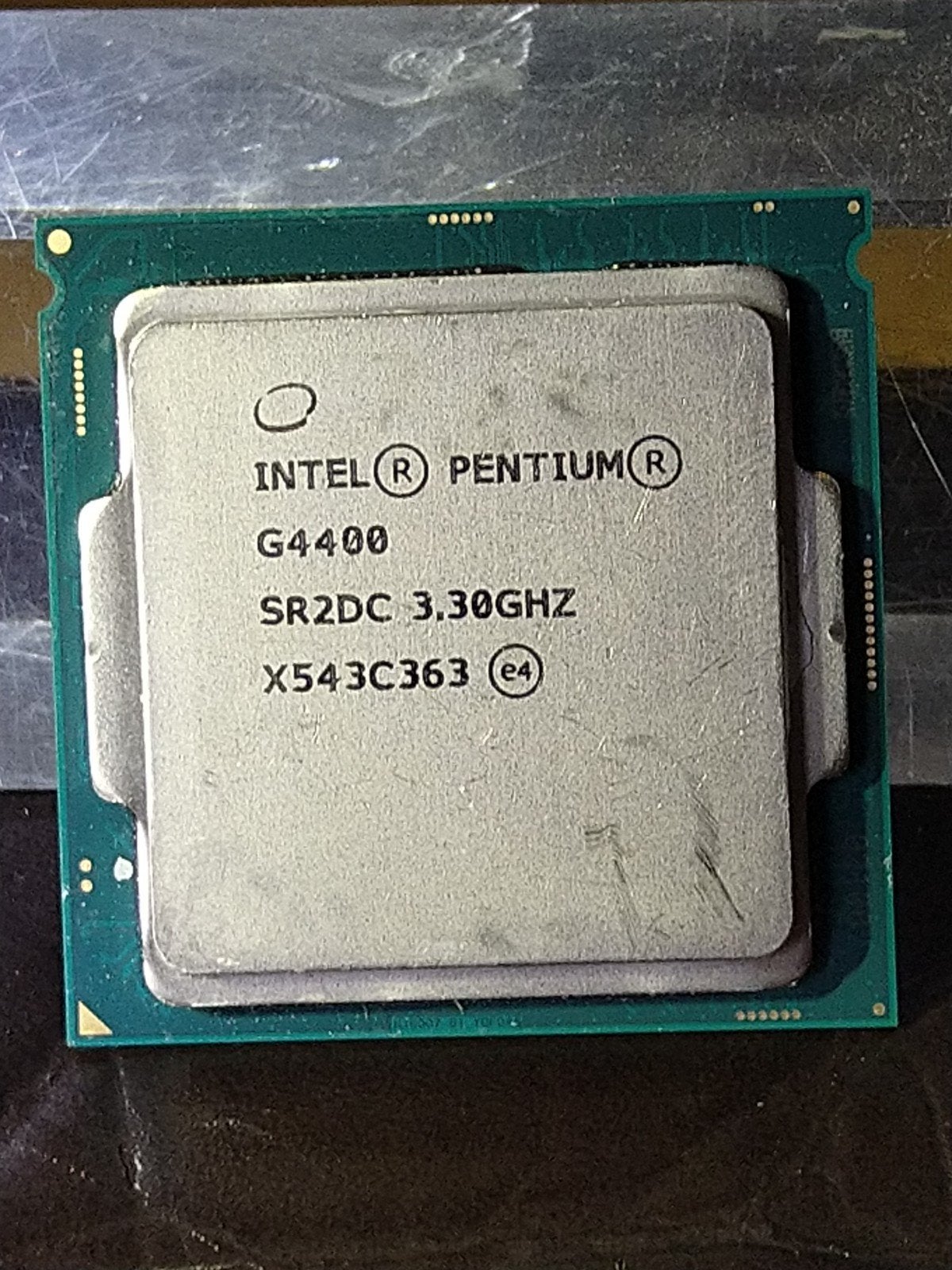 Intel Pentium G4400 SR2DC 3.30GHz Processor, Computers en Software, Processors, Gebruikt, 2-core, 3 tot 4 Ghz, Ophalen of Verzenden
