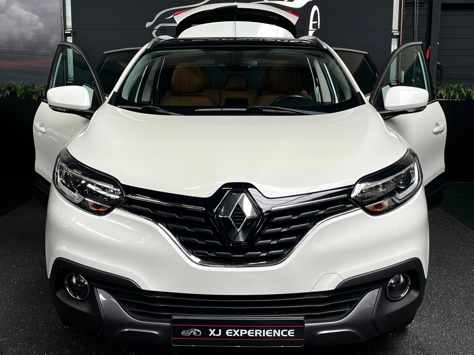 Renault Kadjar 1.2 TCe Intens PANO NAVI LEER AIRCO, Voorwielaandrijving, Kadjar, Euro 6, 4 cilinders