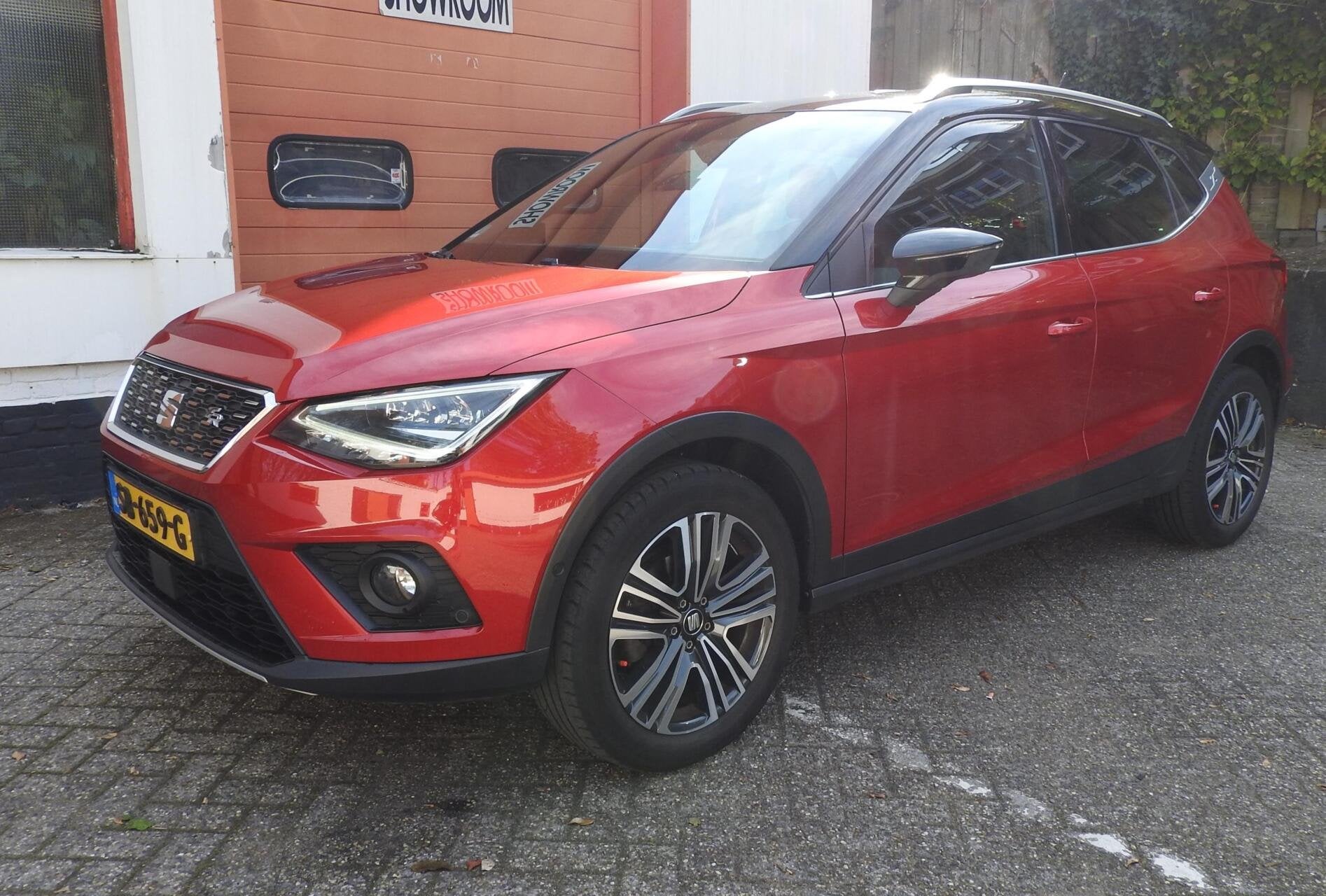 Seat Arona 1.0 TSI FR Autom trekh. apple carp, lichtm velg, Stof, Gebruikt, 116 pk, 49 €/maand