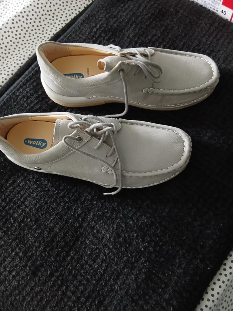 Nieuwe wolky's maat 40, Kleding | Dames, Schoenen, Ophalen of Verzenden, Nieuw, Sneakers of Gympen