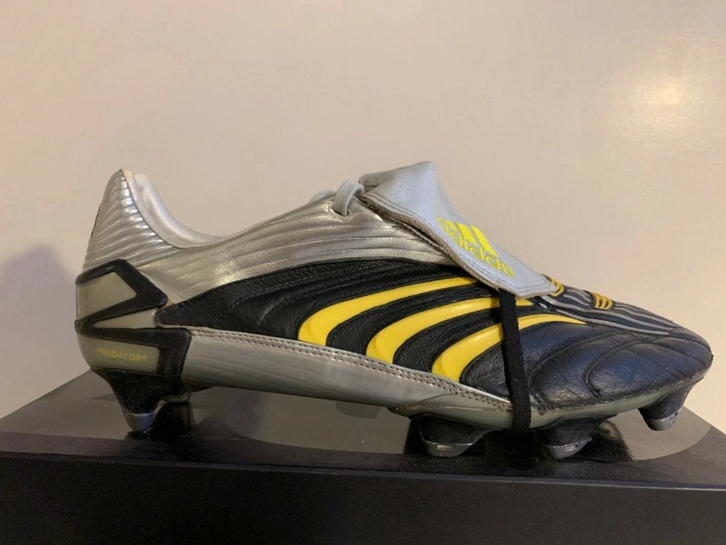 adidas predator powerswerve pulse soccer cleats size 11,5 11, Gebruikt, Maat XS of kleiner, Schoenen, Ophalen of Verzenden