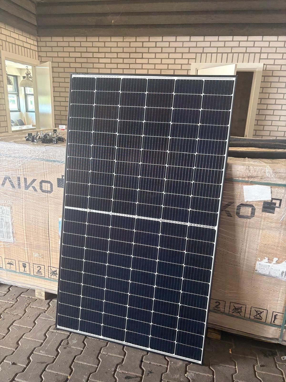 Zo goed als nieuwe zonnepanelen longi 375 black frame, Ophalen of Verzenden, Zo goed als nieuw