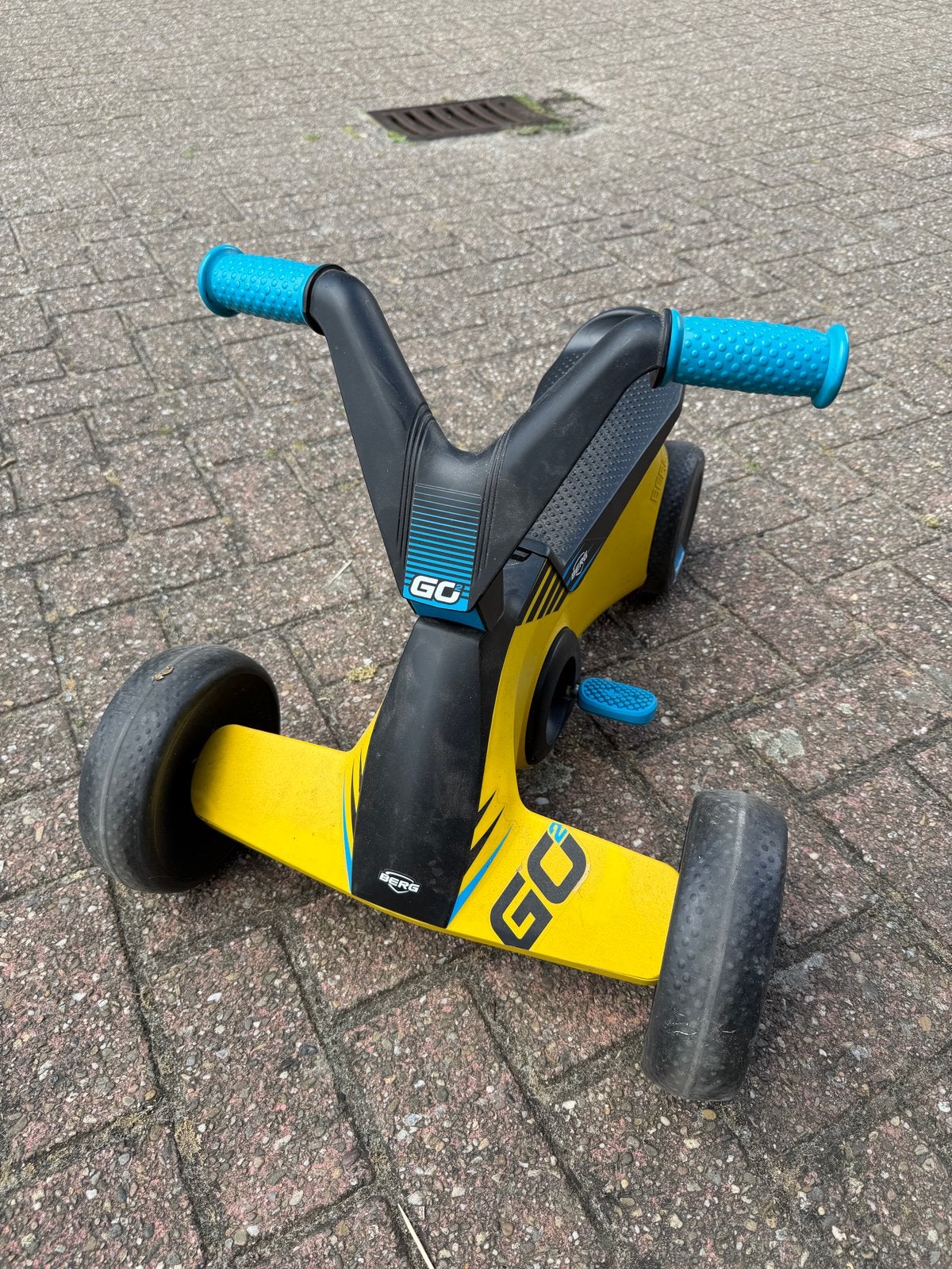 Berg Go2 Loopfiets en Trapvoertuig 2-in-1 Geel, Ophalen, Zo goed als nieuw, Loopvoertuig