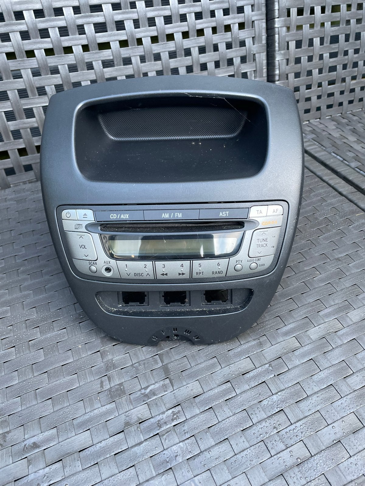 Radio/CD-speler voor Toyota Aygo, Citroën C1, Peugeot 107, Auto diversen, Ophalen, Gebruikt