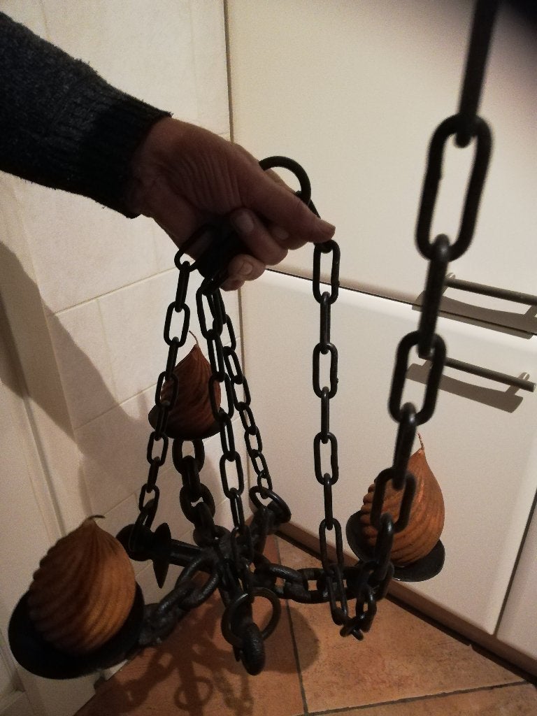 Antieke Gietijzeren Eg gesmeed als kandelaar, Antiek en Kunst, Ophalen, Overige materialen