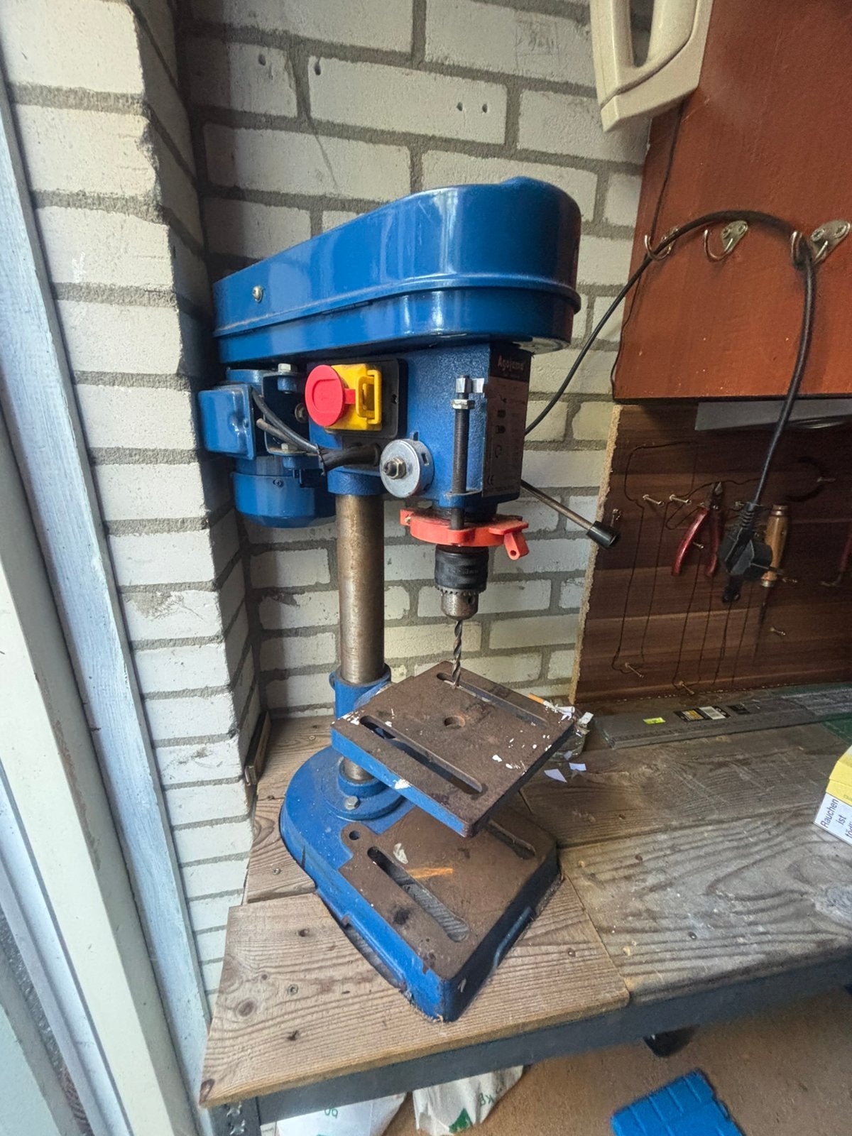 Agojama 8E107 Kolomboormachine 180W – 13mm – 230V, Doe-het-zelf en Verbouw, Gereedschap | Boormachines, Ophalen, Gebruikt, Kolomboormachine