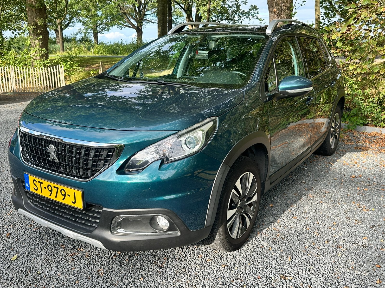 Peugeot 2008 1.2 VTI 81KW 2018 Groen, Voorwielaandrijving, Stof, 1250 kg, Zwart