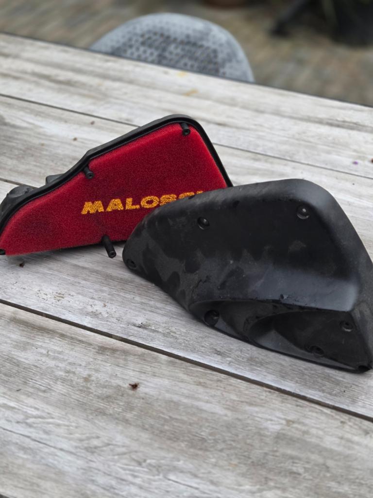 Luchtfilter box gilera runner, Ophalen of Verzenden, Zo goed als nieuw, Overige typen, Piaggio