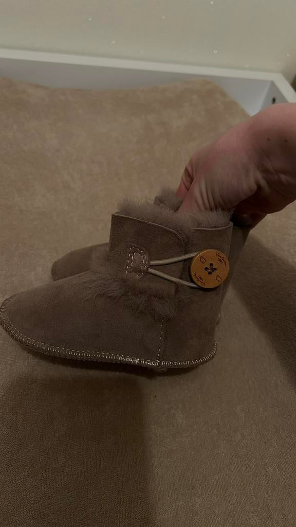Schapenwollen baby slofjes, Kinderen en Baby's, Babykleding | Schoentjes en Sokjes, Slofjes, Jongetje of Meisje, Nieuw, Ophalen of Verzenden