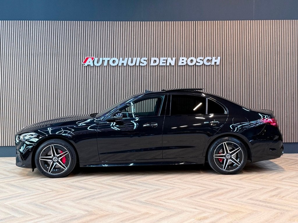 Mercedes-Benz C-klasse 300 e AMG Line 313PK - Burmester, Automaat, Achterwielaandrijving, 4 cilinders, 167 km/l