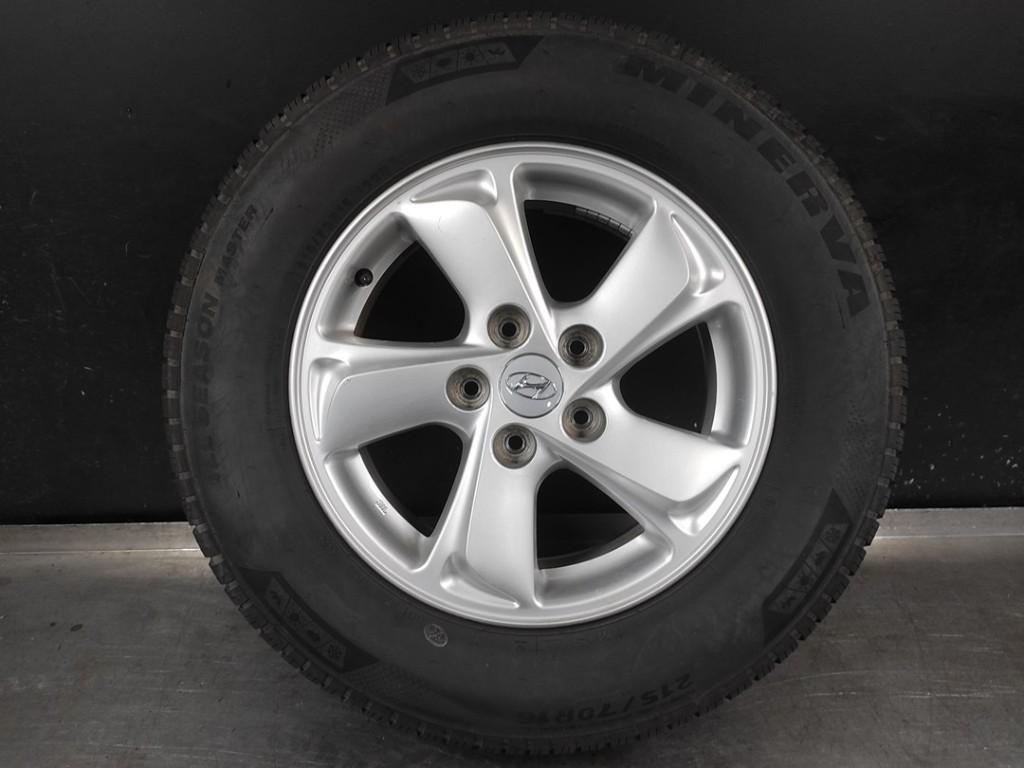 Velgen set + banden Hyundai IX35 ( 215-70-R16 ), 16 inch, Banden en Velgen, Ophalen of Verzenden, All Season