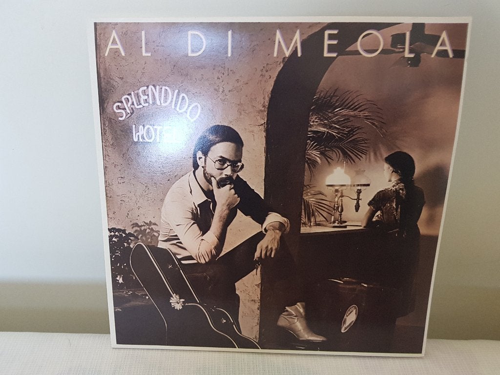 TE KOOP DUBBEL LP AL DI MEOLA  SPLENDIDO HOTEL, Dubbel-LP, Ophalen of Verzenden, Zo goed als nieuw, LP