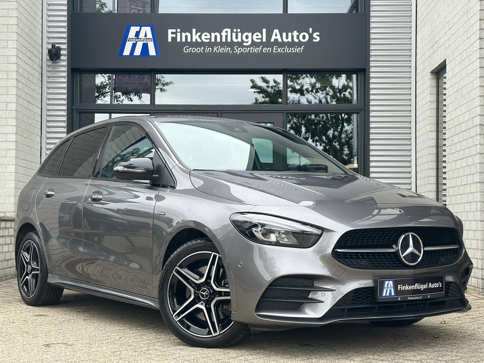 Mercedes-Benz B-klasse B250 e AMG-line Night 1ste eig.|Camer, Dealer onderhouden, Gebruikt, Zwart, 4 cilinders