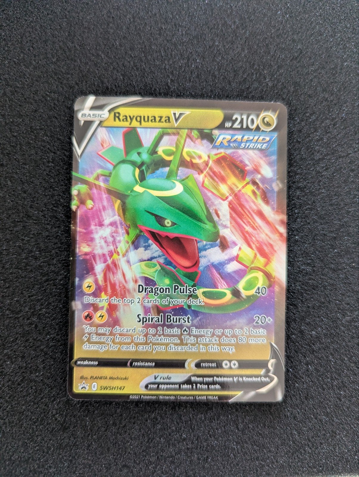 Rayquaza V SWSH147 Promo Pokémon Kaart NM, Ophalen of Verzenden, Zo goed als nieuw, Losse kaart, Foil
