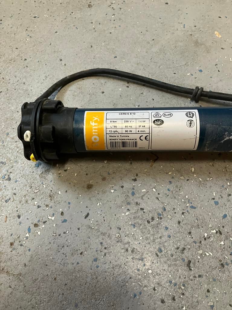 Somfy buismotor LT50 Ceres 8/12 - 8Nm voor rolluiken/zonweri, Doe-het-zelf en Verbouw, Rolluiken, Ophalen, Gebruikt, Overige kleuren