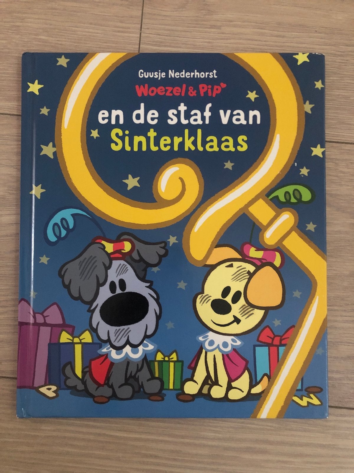 Woezel & Pip en de staf van Sinterklaas, Ophalen of Verzenden, Zo goed als nieuw, Sprookjes