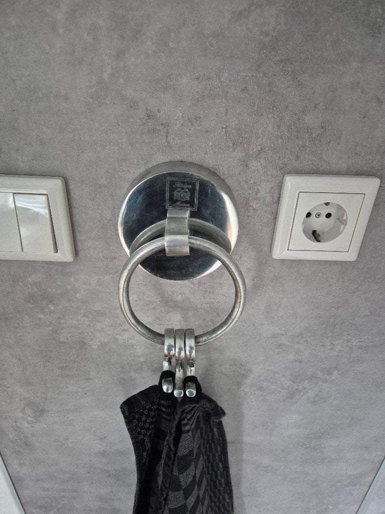 Riviera Maison Metalen handdoekring met haken, Ophalen