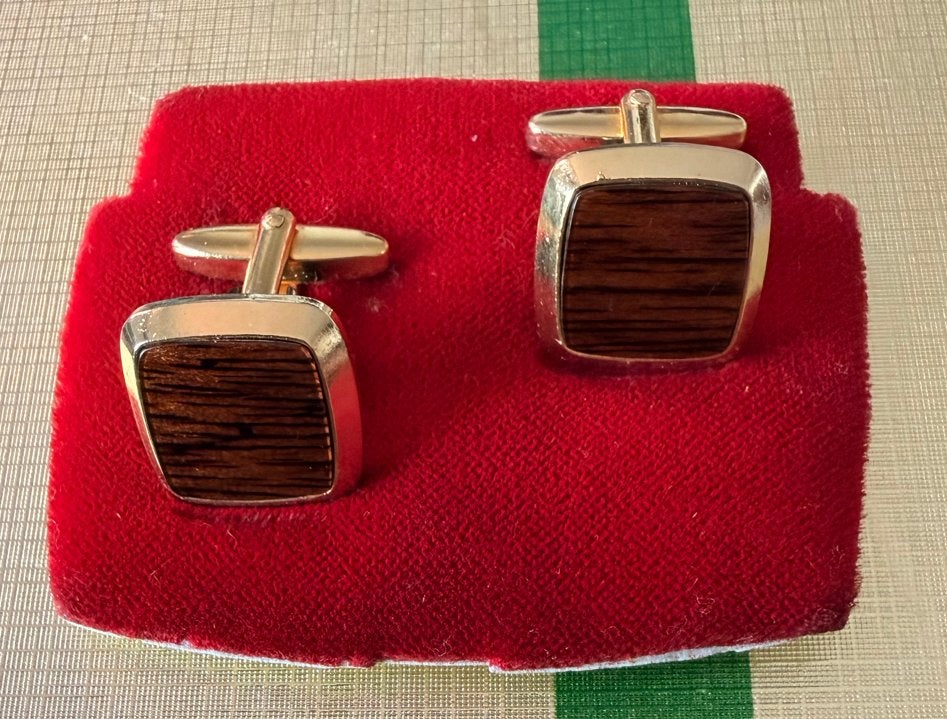 Prachtige vintage manchetknopen met houten inleg, Ophalen of Verzenden, Nieuw, Overige materialen, Verguld