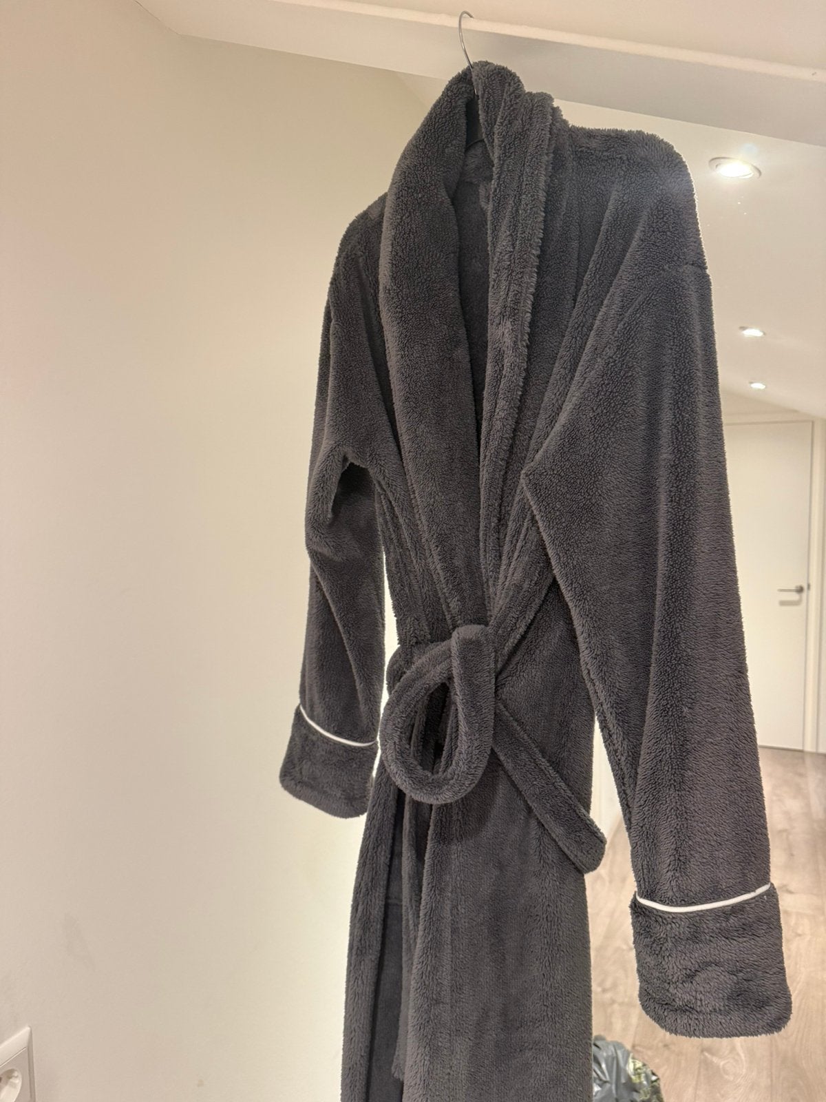Optipluche badjas maat xs grijs, Kleding | Dames, Ophalen of Verzenden, Zo goed als nieuw, Maat 34 (XS) of kleiner
